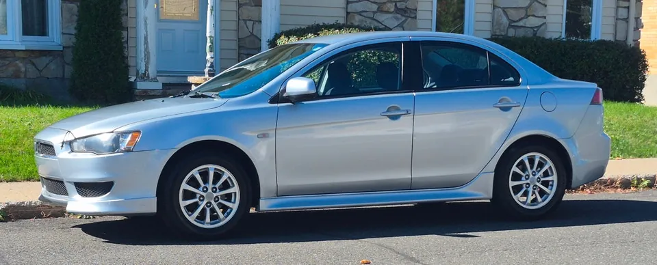 Mitsubishi Lancer 2013 photo 3