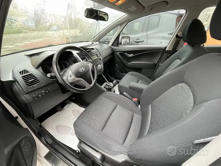 Hyundai Ix20 2019 photo 4