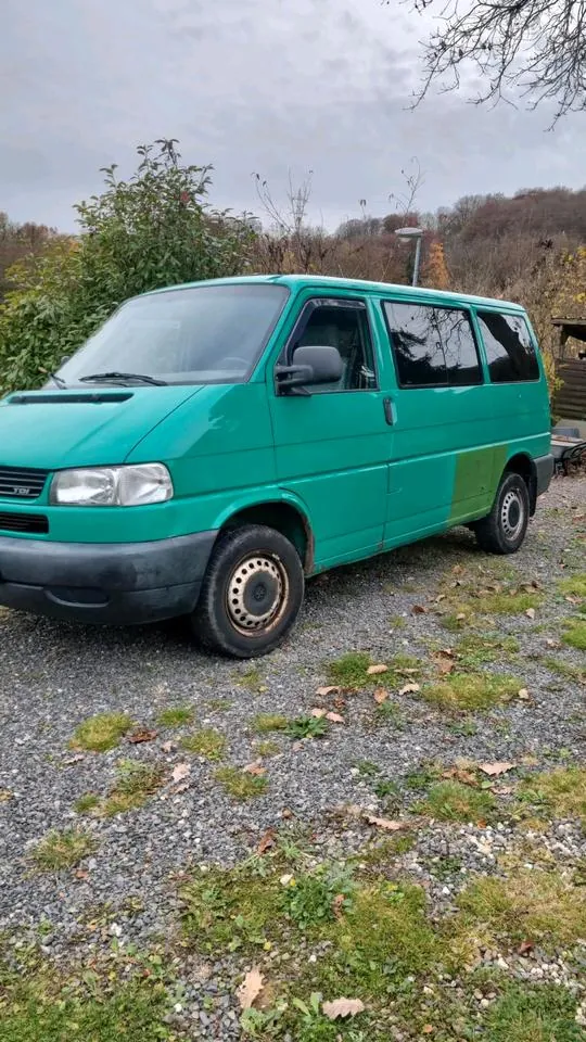 Volkswagen T4 Caravelle