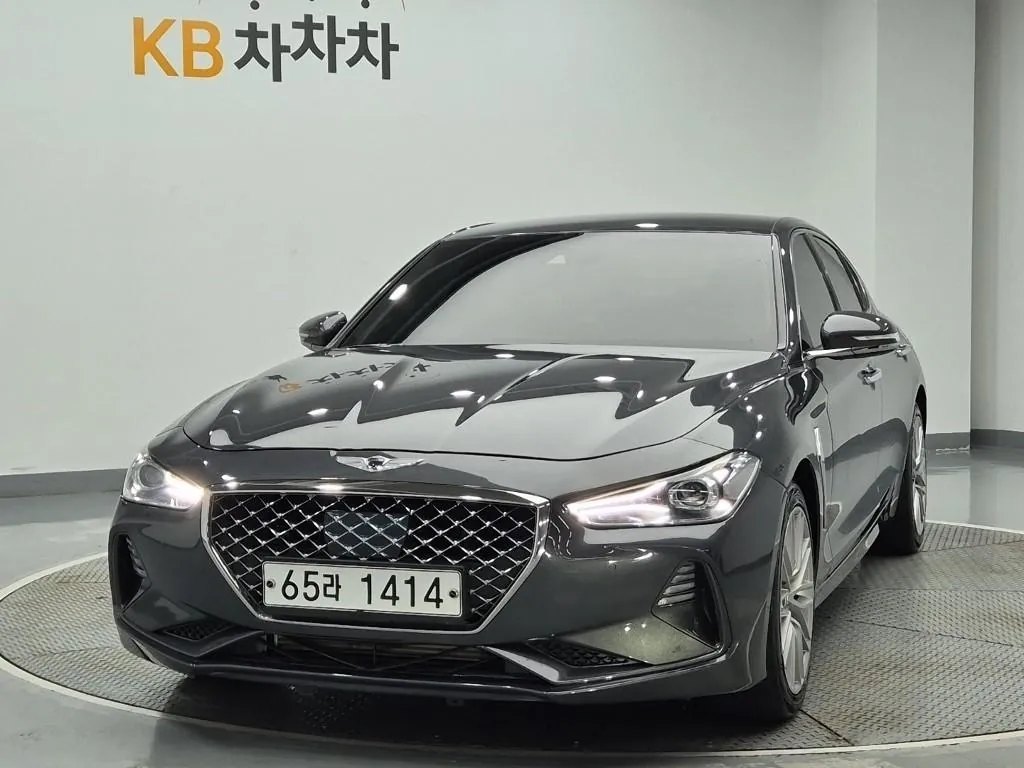 Genesis G70