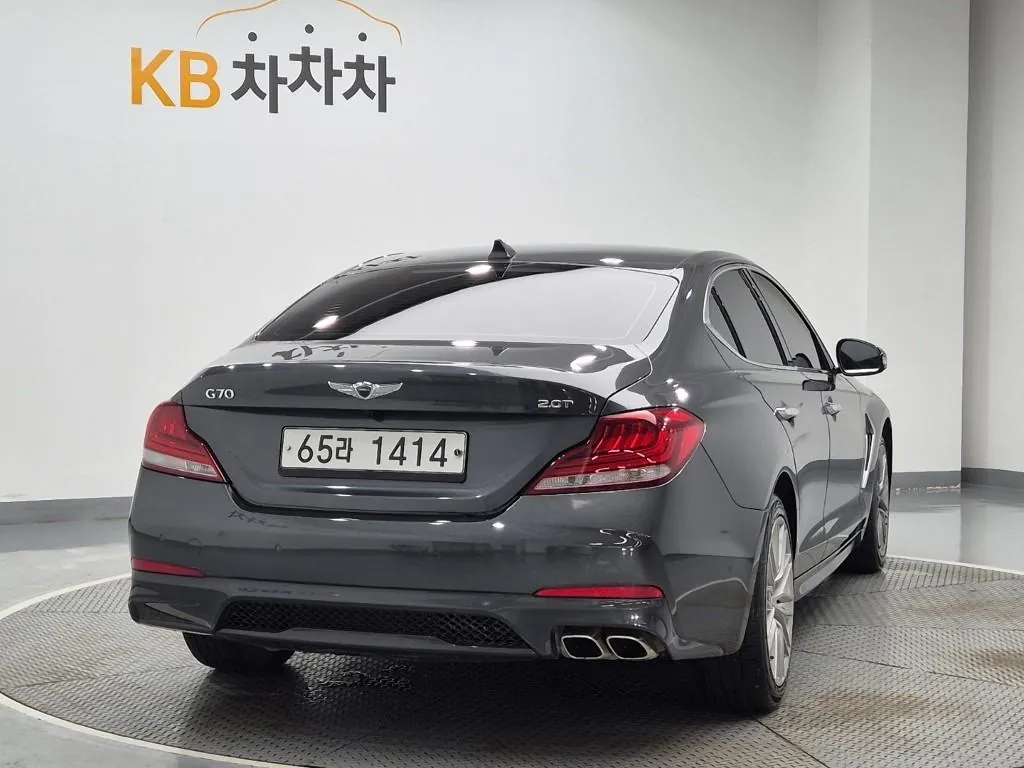 Genesis G70 2019 photo 3