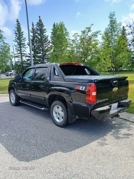 Chevrolet Avalanche 2013 photo 3