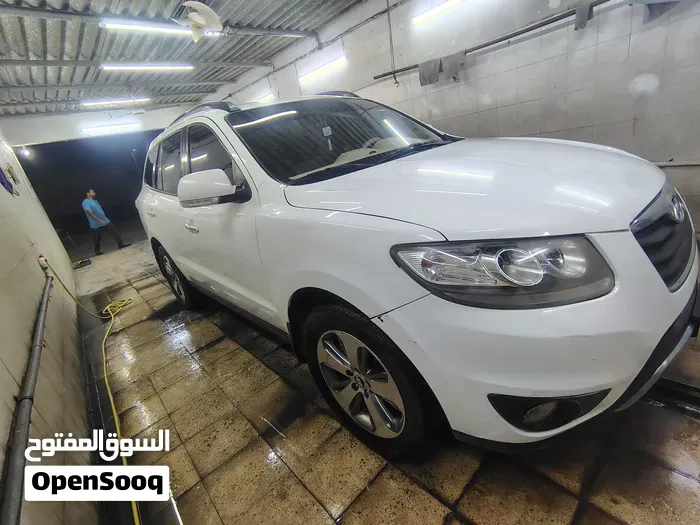 Hyundai Santa Fe 2012 photo 4