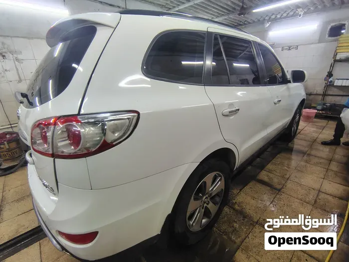 Hyundai Santa Fe 2012 photo 3