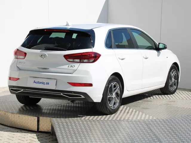 Hyundai I30 2023 photo 4