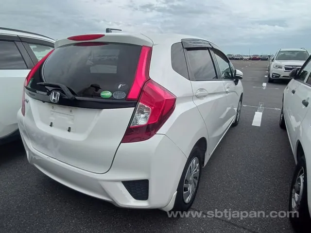 Honda Fit 2014 photo 4