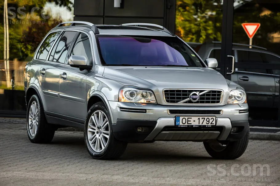 Volvo Xc90 2010 photo 2