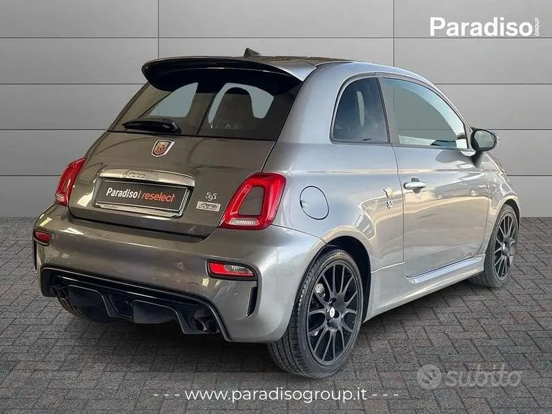 Abarth 595 2018 photo 2