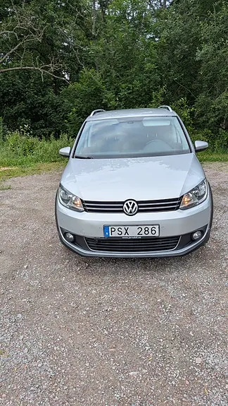Volkswagen Touran Cross 2013 photo 3
