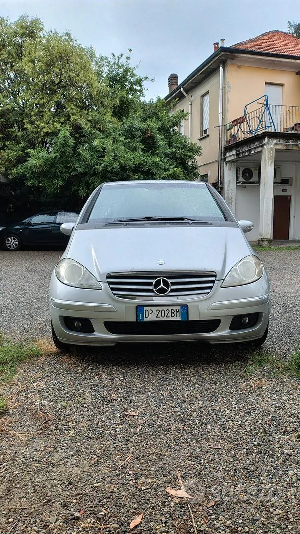 Mercedes-Benz A180 2008 photo 2