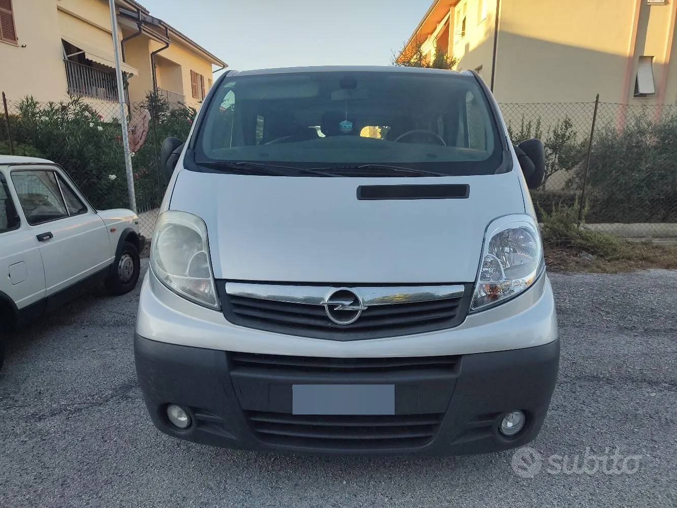 Opel Vivaro 2013 photo 3