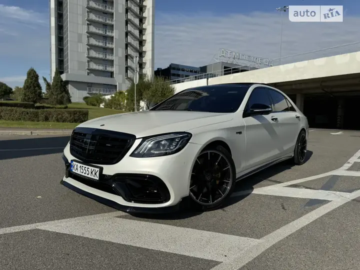 Mercedes-Benz S-Class