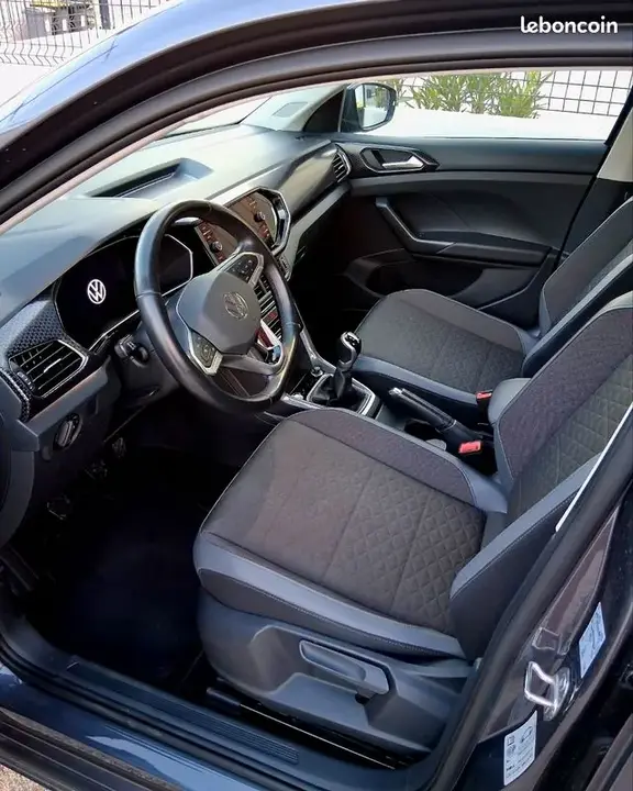 Volkswagen T-Cross 2022 photo 3