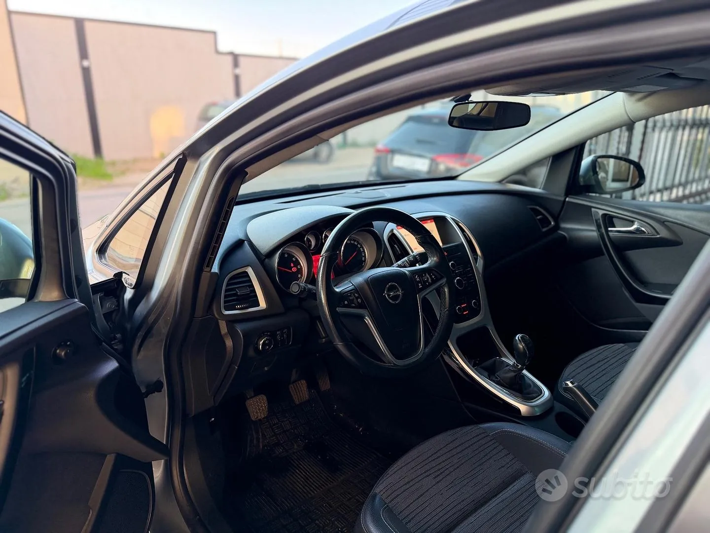 Opel Astra 2015 photo 5