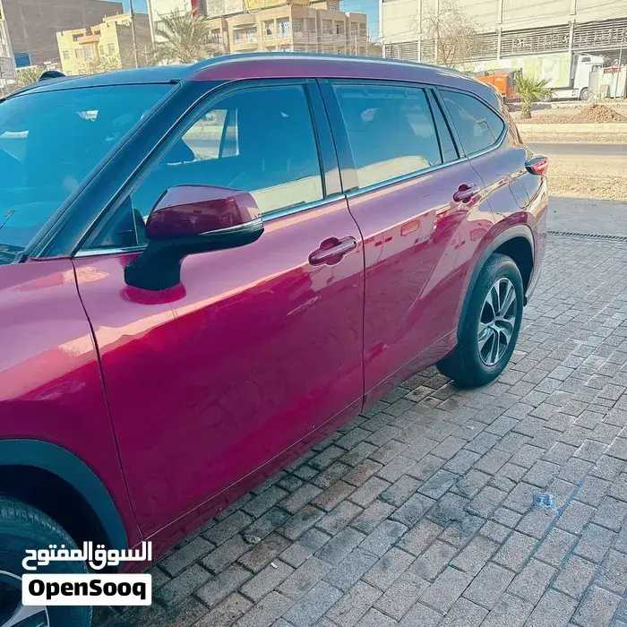 Toyota Highlander 2022 photo 3