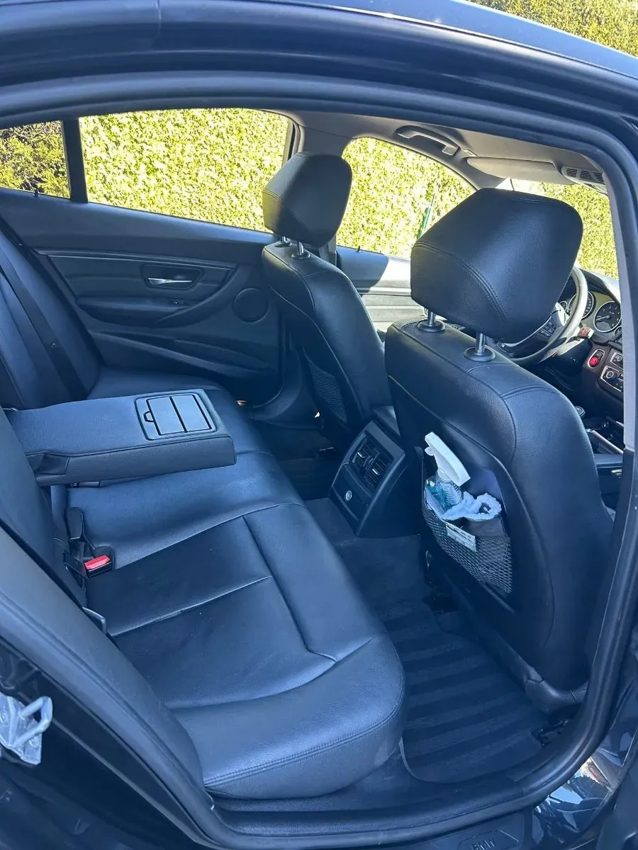 BMW 3 Series 2012 photo 3