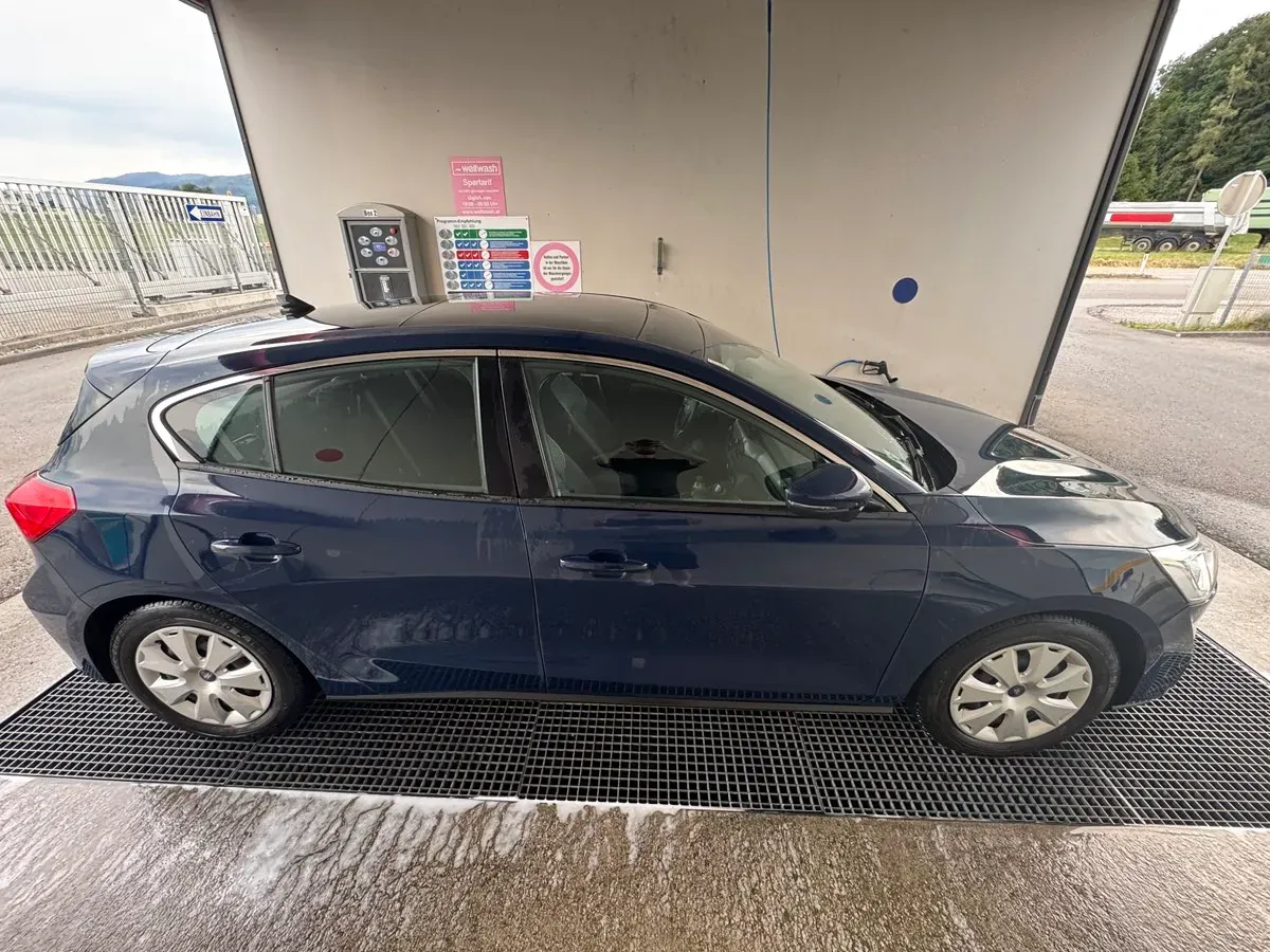 Ford Focus 2018 photo 3