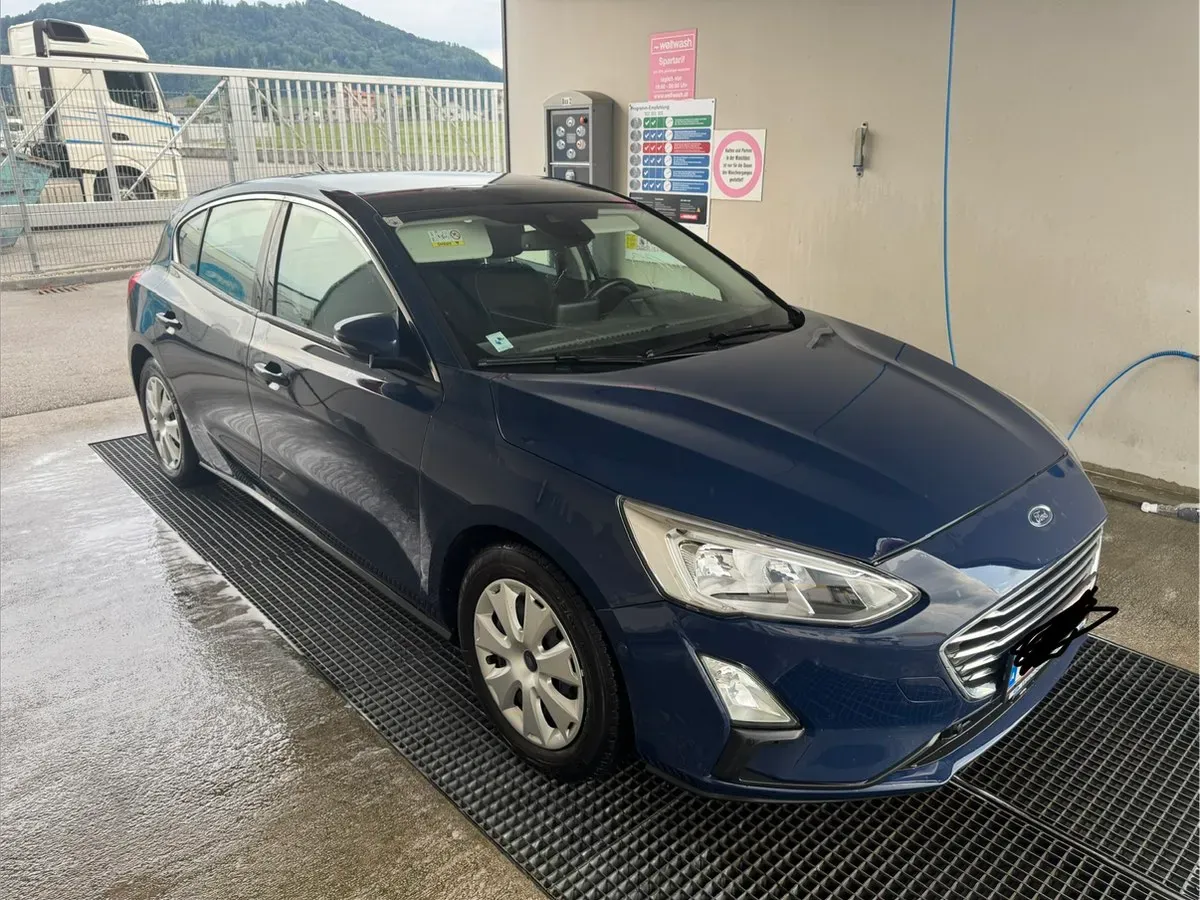 Ford Focus 2018 photo 2