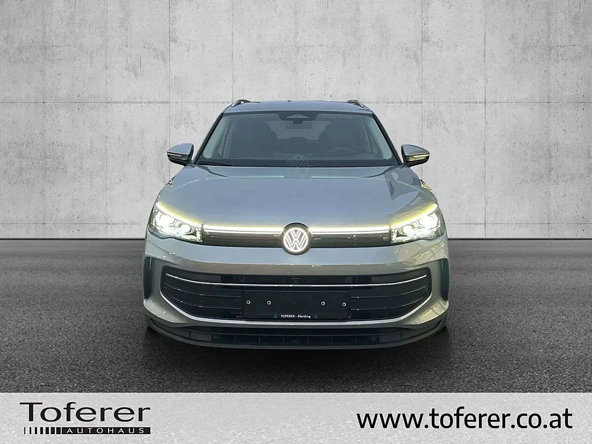 Volkswagen Tiguan 2025 photo 2