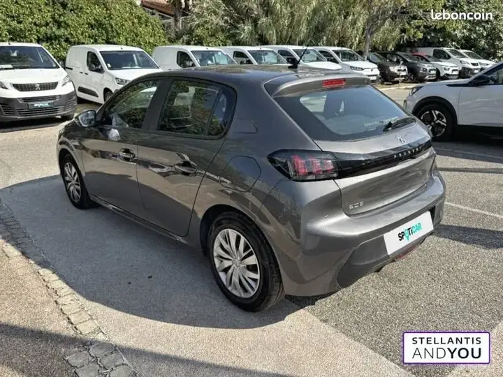 Peugeot 208 2021 photo 5