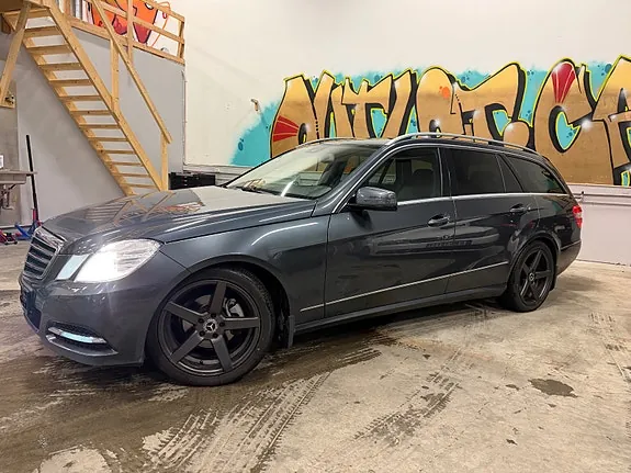 Mercedes-Benz E220 2011 photo 3