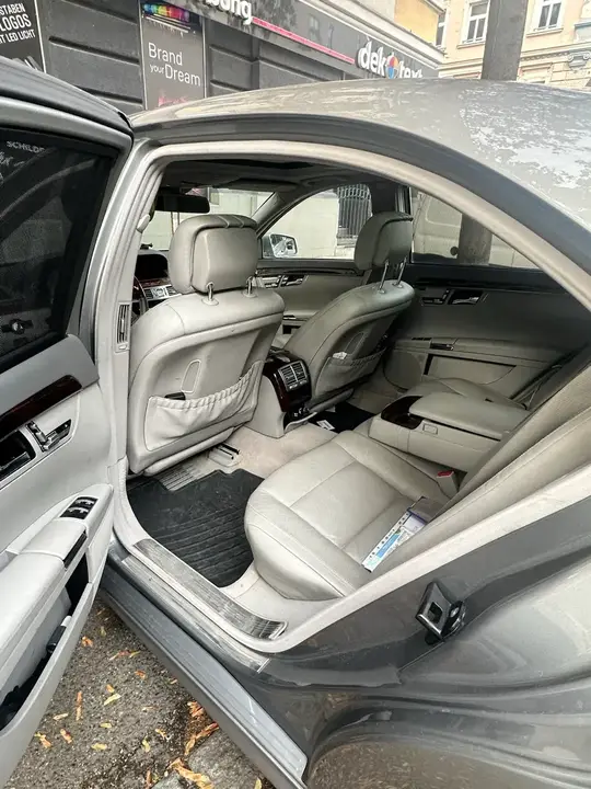 Mercedes-Benz S-Class 2010 photo 3