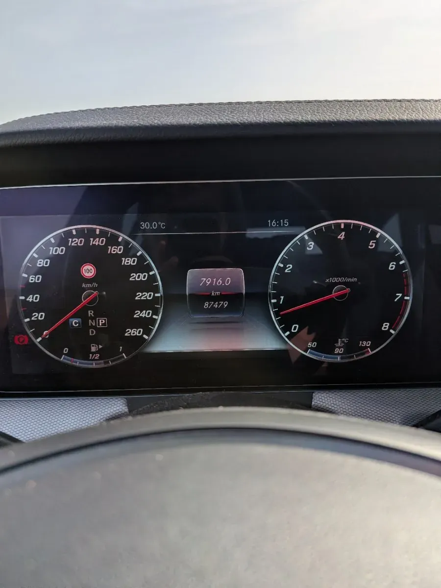 Mercedes-Benz E-Class 2017 photo 3