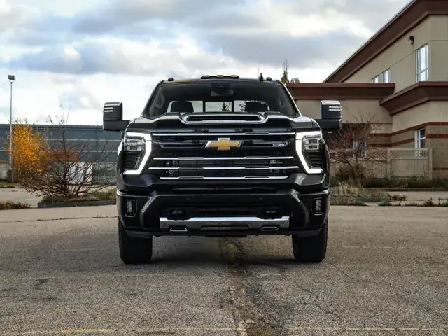 Chevrolet Silverado 3500Hd 2026 photo 3