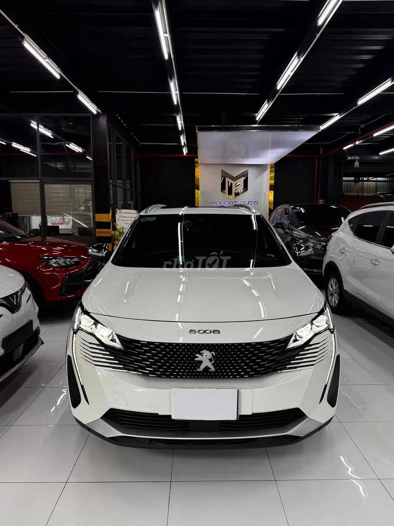 Peugeot 5008
