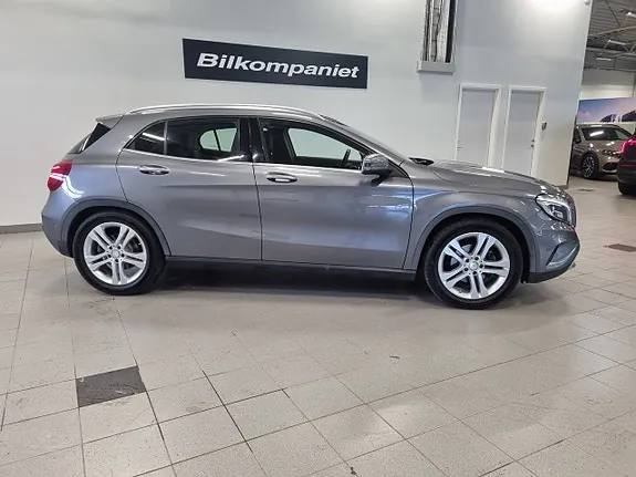 Mercedes-Benz Gla200 D 2016 photo 2