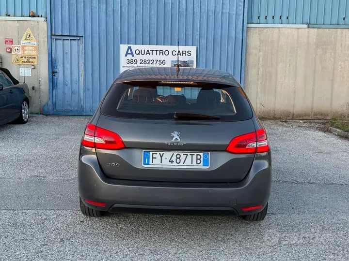 Peugeot 308 2019 photo 5