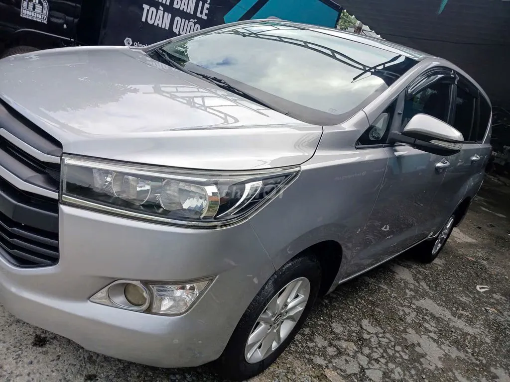 Toyota Innova 2017 photo 3