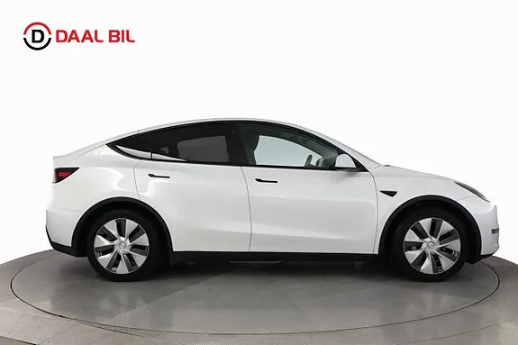 Tesla Model Y 2023 photo 5