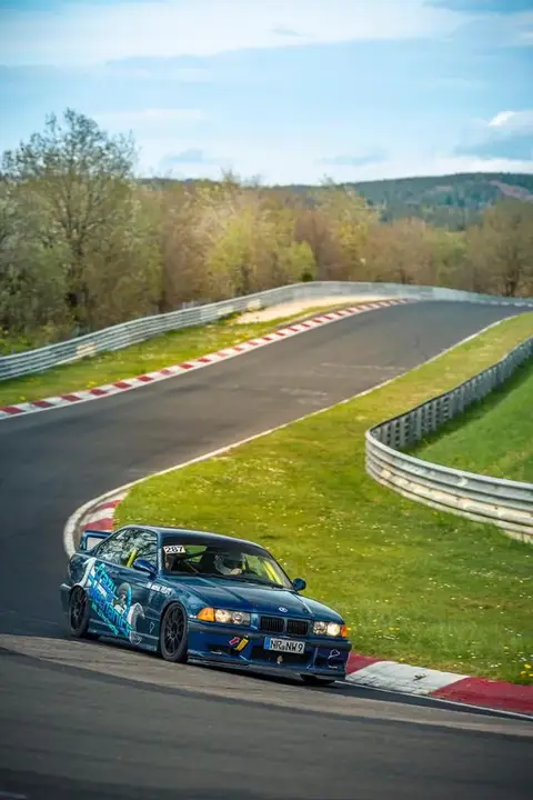 BMW 328I