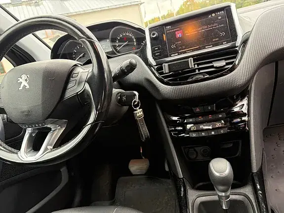 Peugeot 2008 2017 photo 4