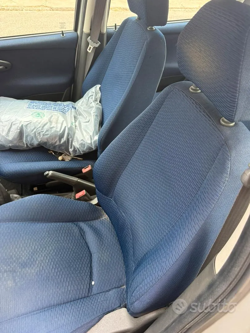 Fiat Punto 2002 photo 3