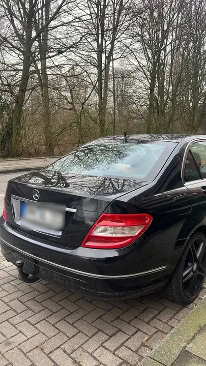 Mercedes-Benz C200 W204
