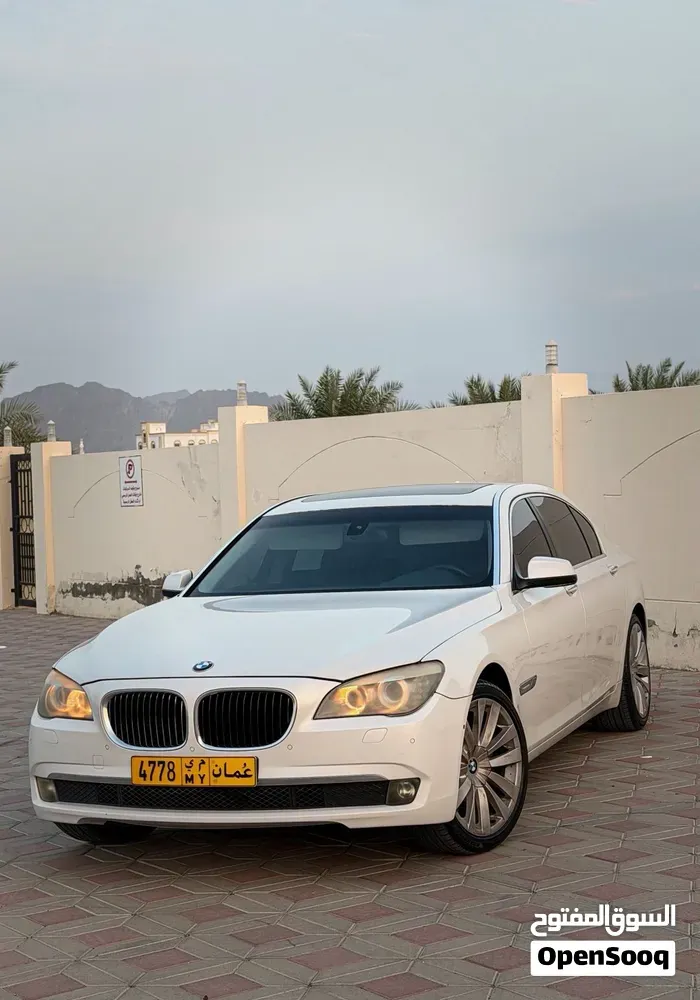 BMW 7 Series 2012 photo 5