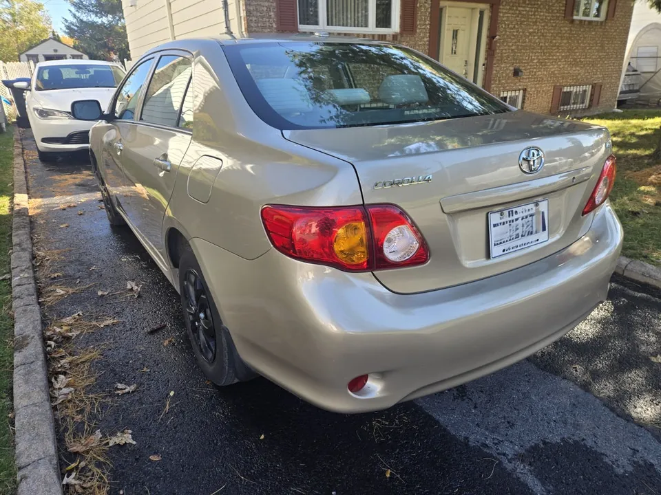 Toyota Corolla 2010 photo 2