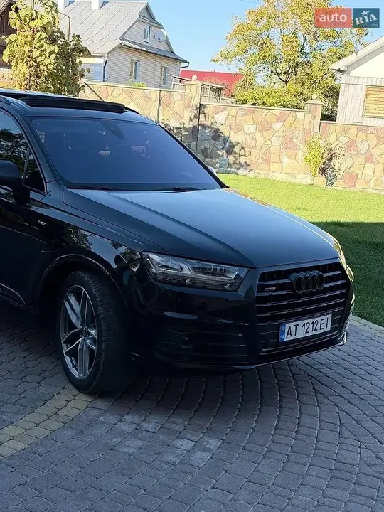 Audi Q7 2016 photo 3