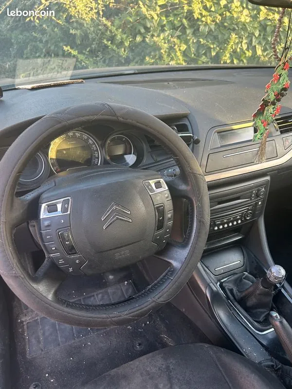 Citroen C5 2010 photo 3