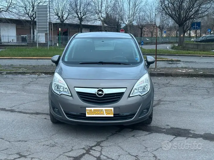 Opel Meriva 2013 photo 2