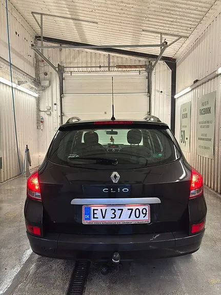 Renault Clio Iii 2011 photo 2