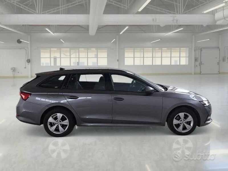 Skoda Octavia 2023 photo 3