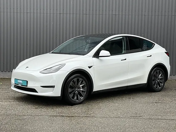 Tesla Model Y 2023 photo 3