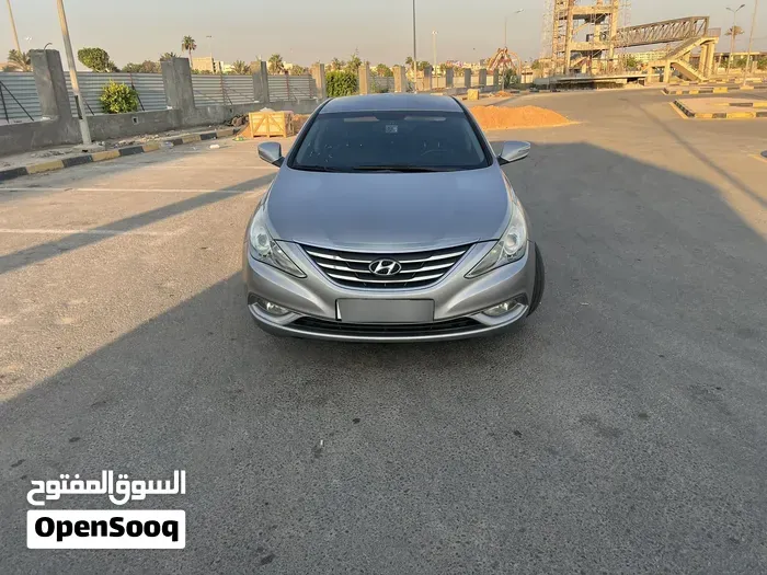 Hyundai Sonata 2012 photo 2
