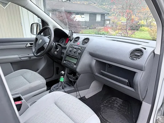 Volkswagen Caddy Maxi 2010 photo 4