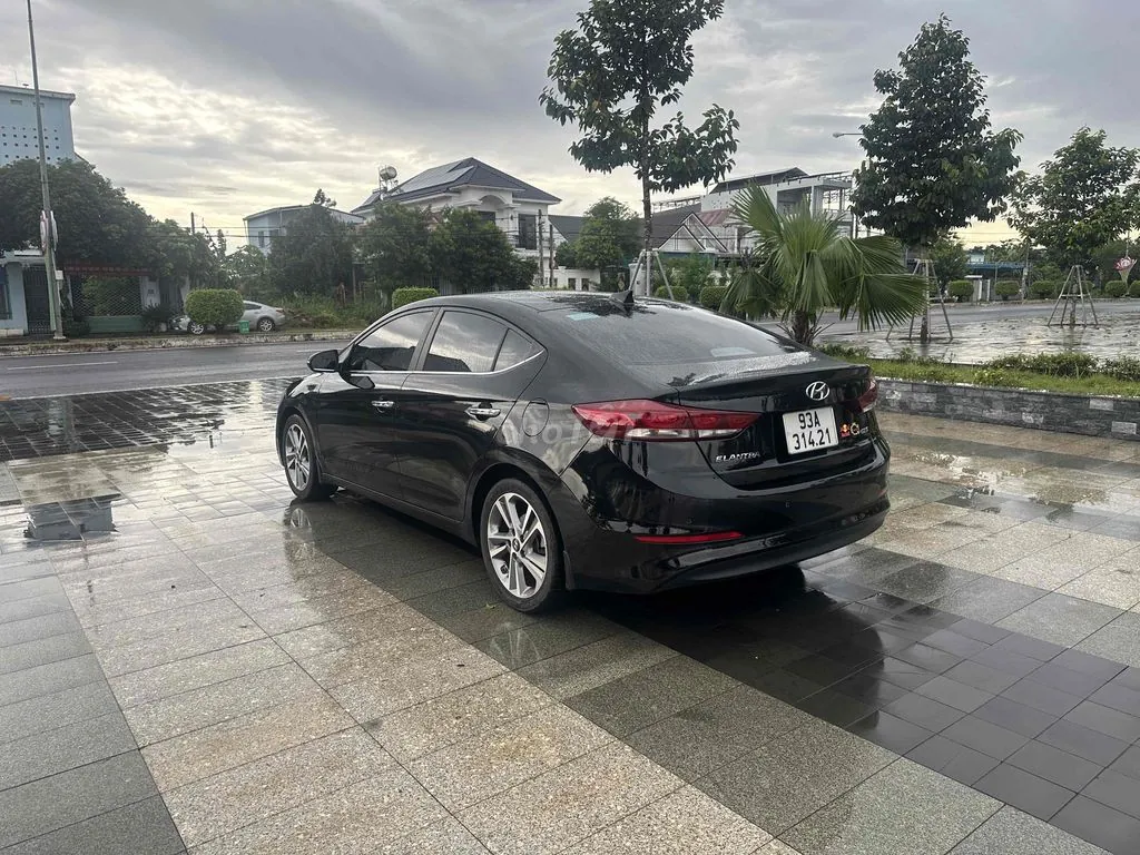 Hyundai Elantra 2018 photo 4