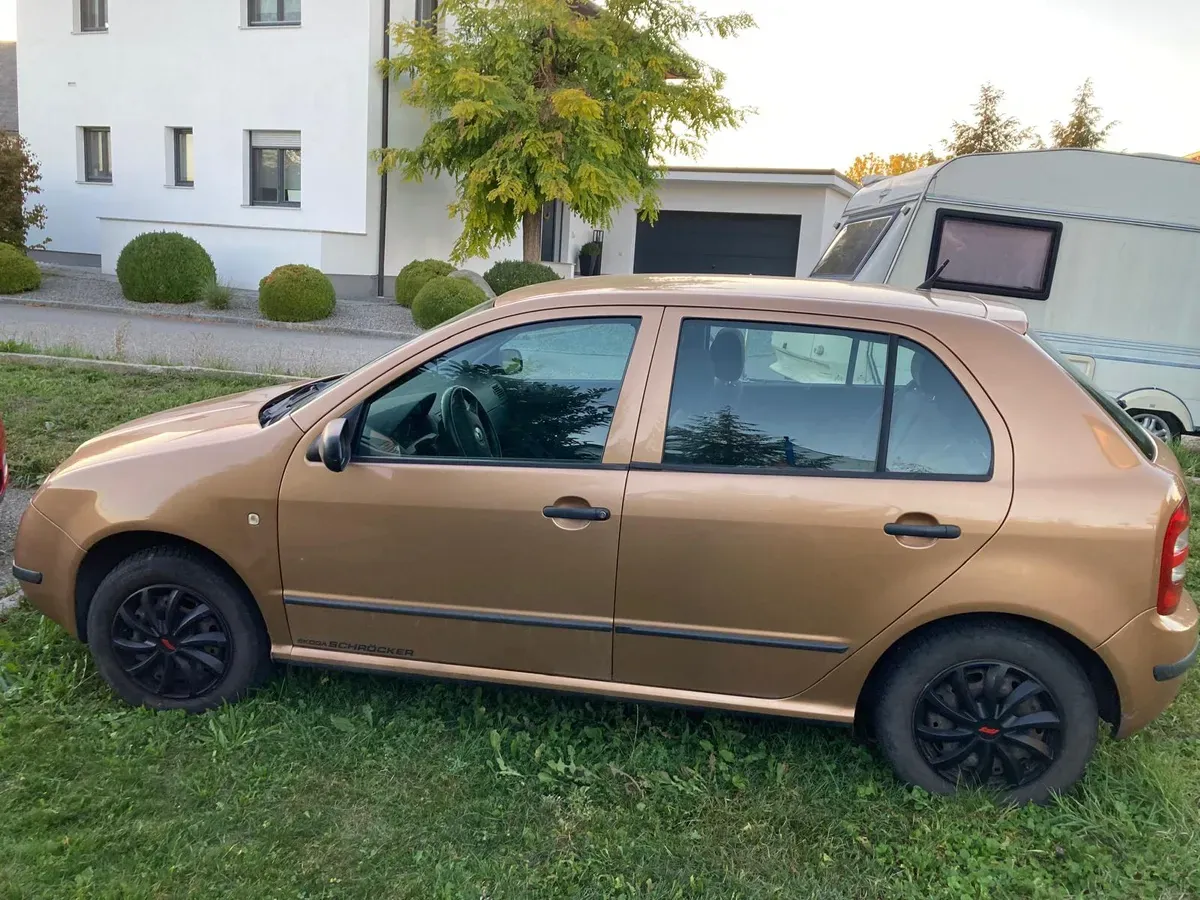 Skoda Fabia 2001 photo 2
