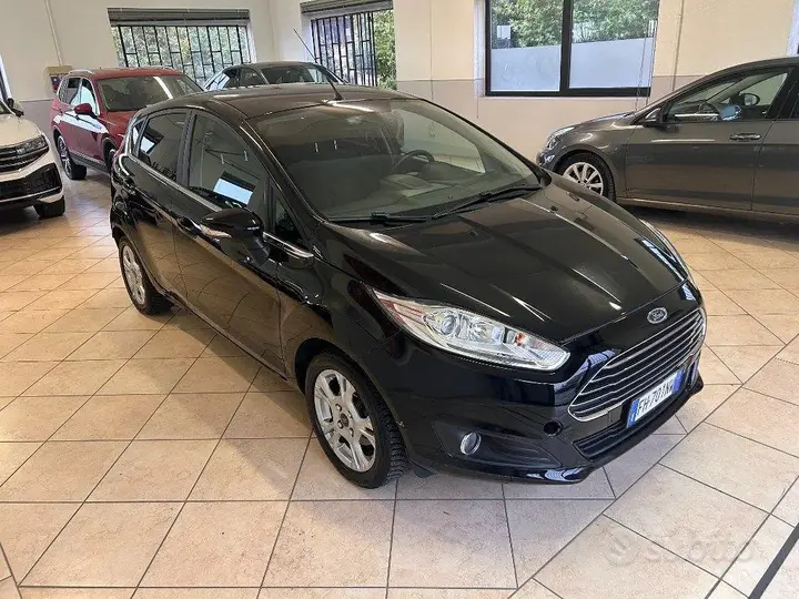 Ford Fiesta 2017 photo 2